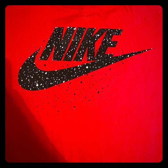 Nike T-Shirt - Picture 1 of 1